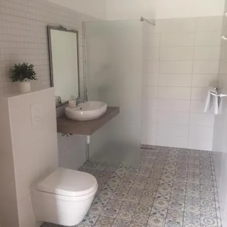 فندق مبيت وإفطار Cicaskacus Vendeghaz 3*